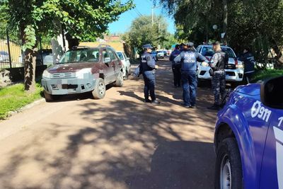 Asisten a un vecino por una pérdida de GNC en su vehículo en Unquillo