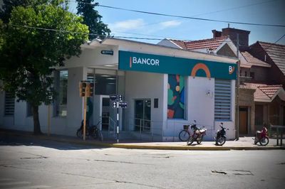 Unquillo frena el cierre del banco y gana tiempo en medio del recorte de cajeros